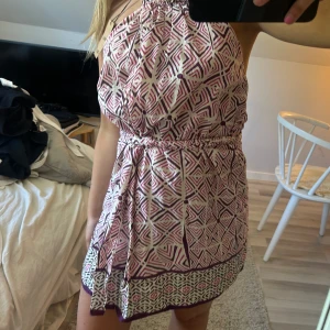 Klänning  - Så fin klänning från zara💕🌸