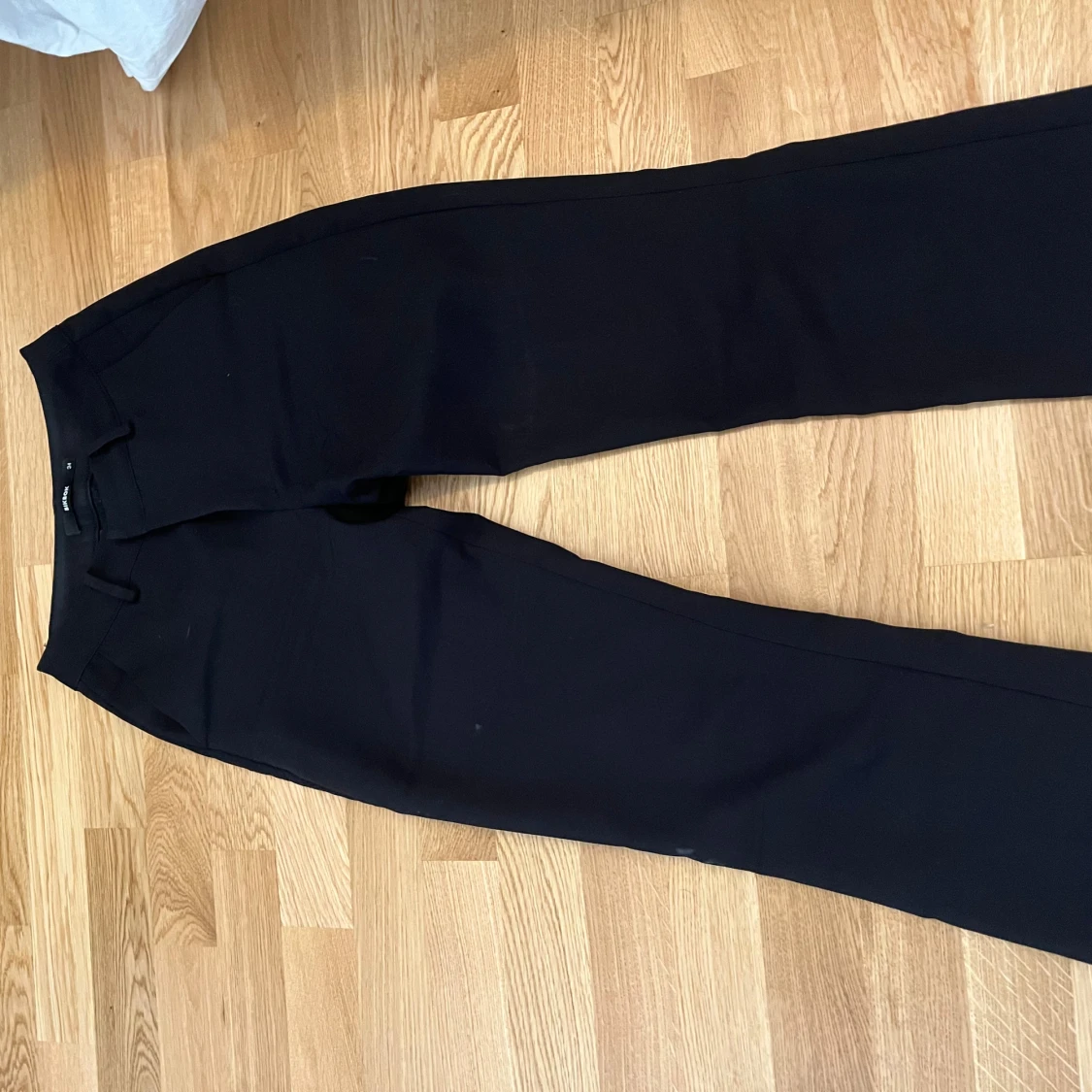 Kostymbyxor från Bikbok  - 90