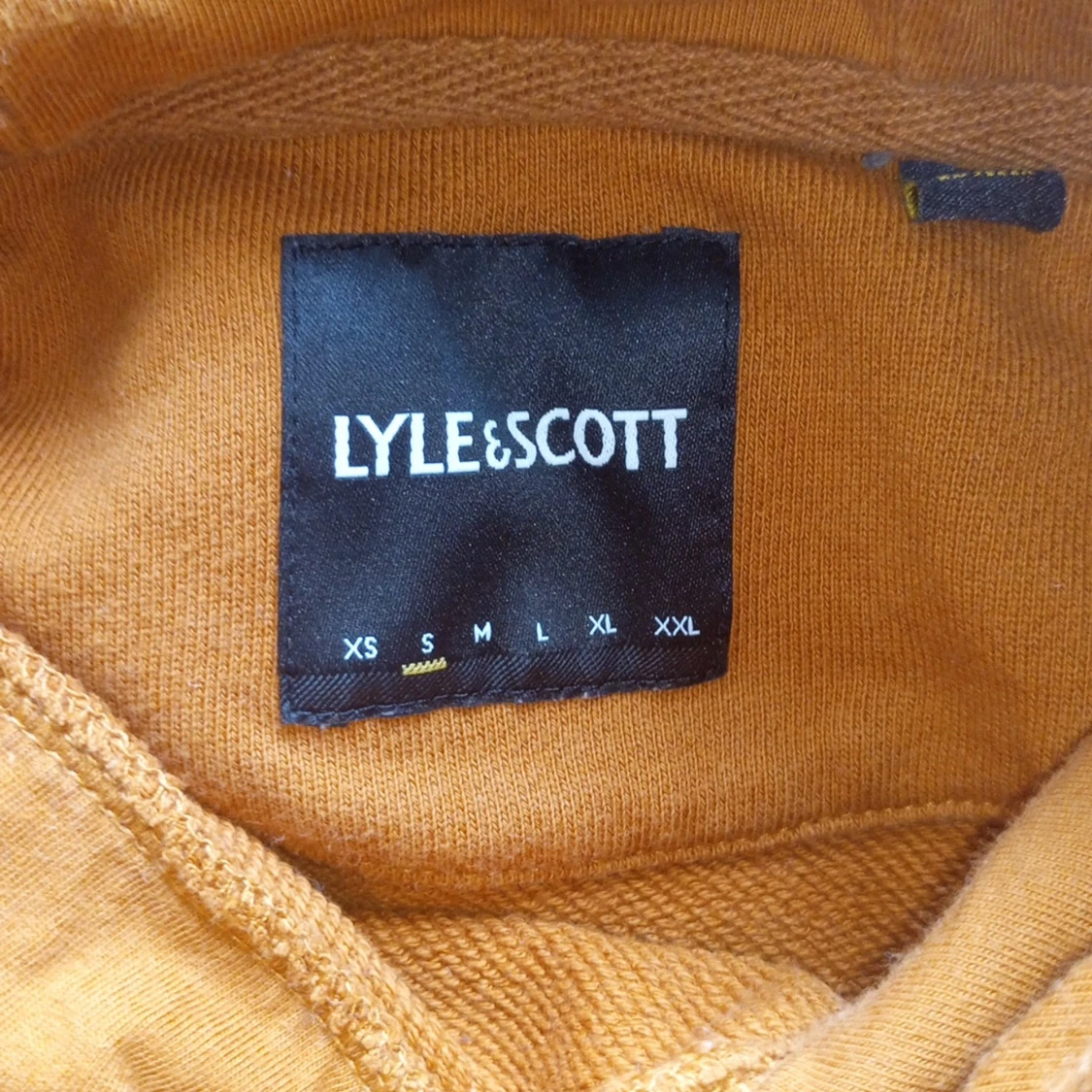 Lyle and Scott hoofie - 90