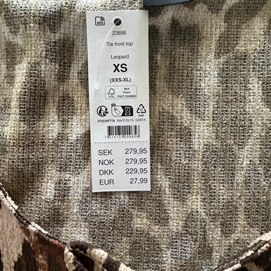 Top med leopard mönster  - 90