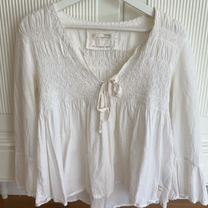 odd molly blus - en super söt blus från odd molly!! säljer då den är för liten🩷