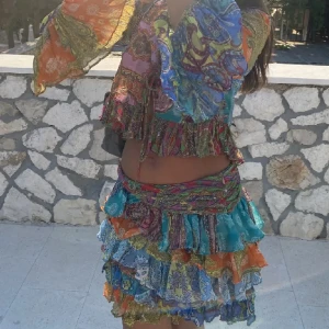 Set från Zara - Säljer detta sett från Zara. Helt slutsålt och finns inte att få tag på. Säljer INTE delarna separat utan man får köpa hela settet.   Båda delarna i xs. Superfint skick. 