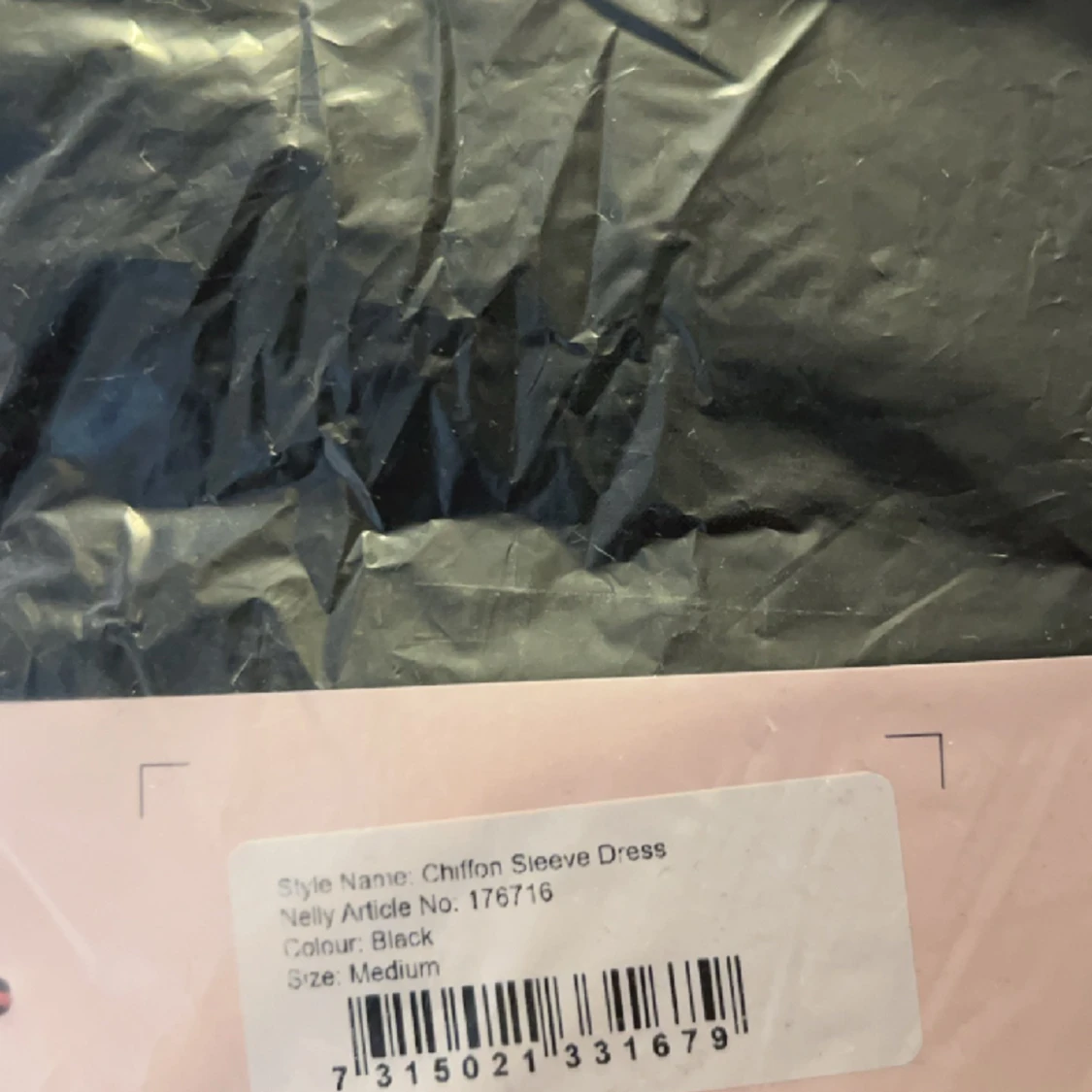 Svart klänning från Nelly  - 91