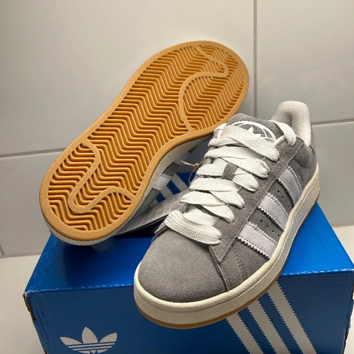 CAMPUS 00S "GREY GUM" - 90