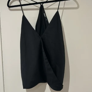 Silkes linne  - Säljer svart silkes lime i 9/10 sick 