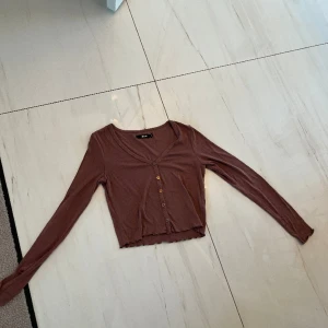 TRÖJA - Säljer denna tröja❤️