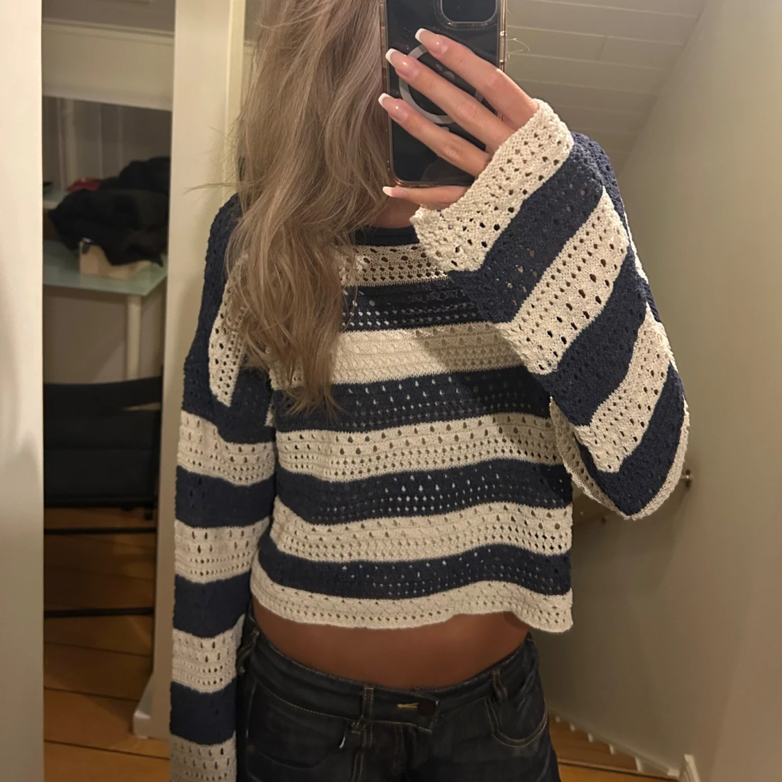 Randig stickad tröja