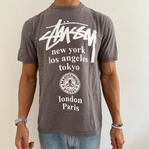 T-shirt - Inte äkta men cool stussy tshirt