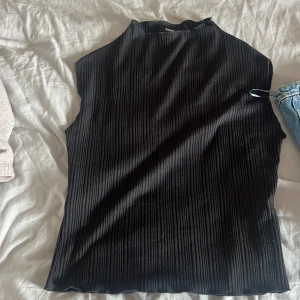 Topp från bikbok - Säljer denna söta toppen från bikbok! 