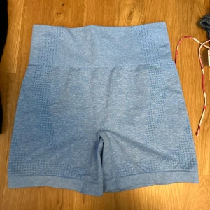 Träningshorts - Ljusblåa träningshorts
