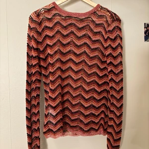 Mönstrad mango topp - Helt ny! Super fin mango topp/tröja med unikt mönster