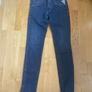 Replay anbass hyperflex  - Snygga blåa jeans!