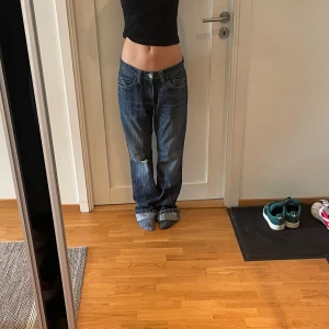 Baggy jeans - Jeans i storlek 32/34