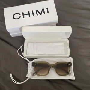 Chimi - Ett par gröna chimis 04, aldrig använda men öppnade för att jag skulle prova efter jag beställt hem. 