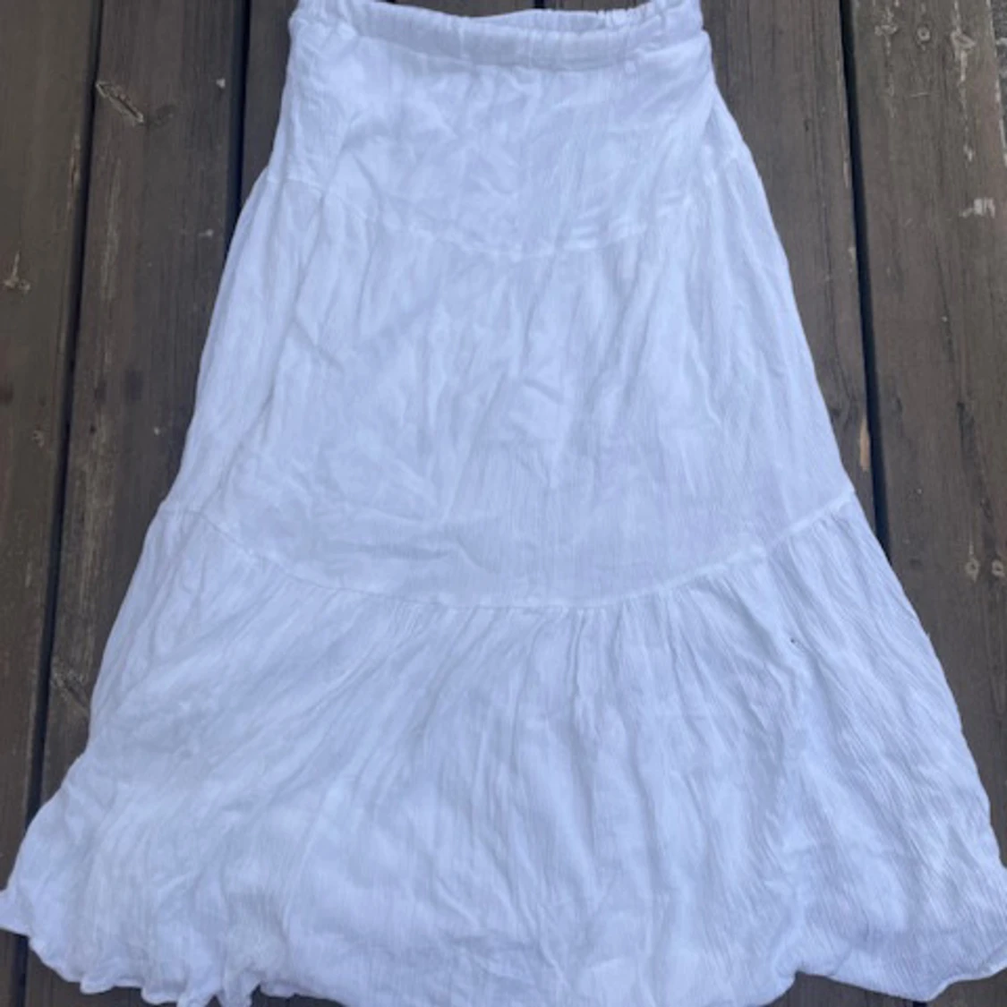 Vit långkjol från Stradivarius