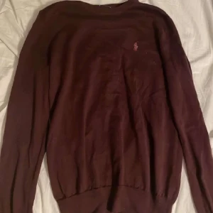 Ralph lauren tröja - Säljer för den ej används längre skriv vid minsta fundering