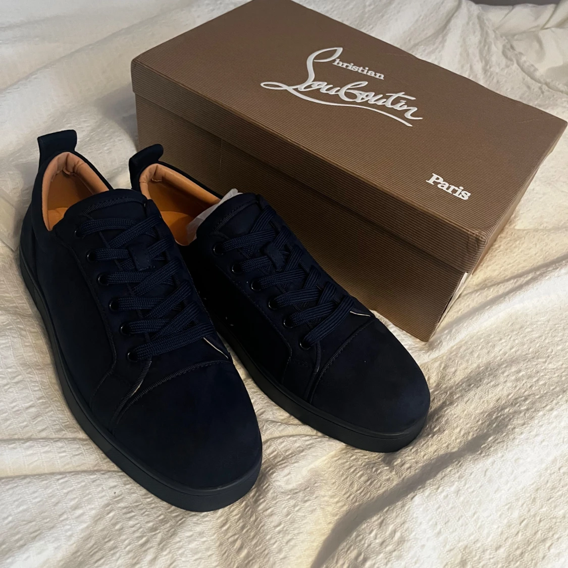 Mörkblåa Louboutins utan Spikar - 90