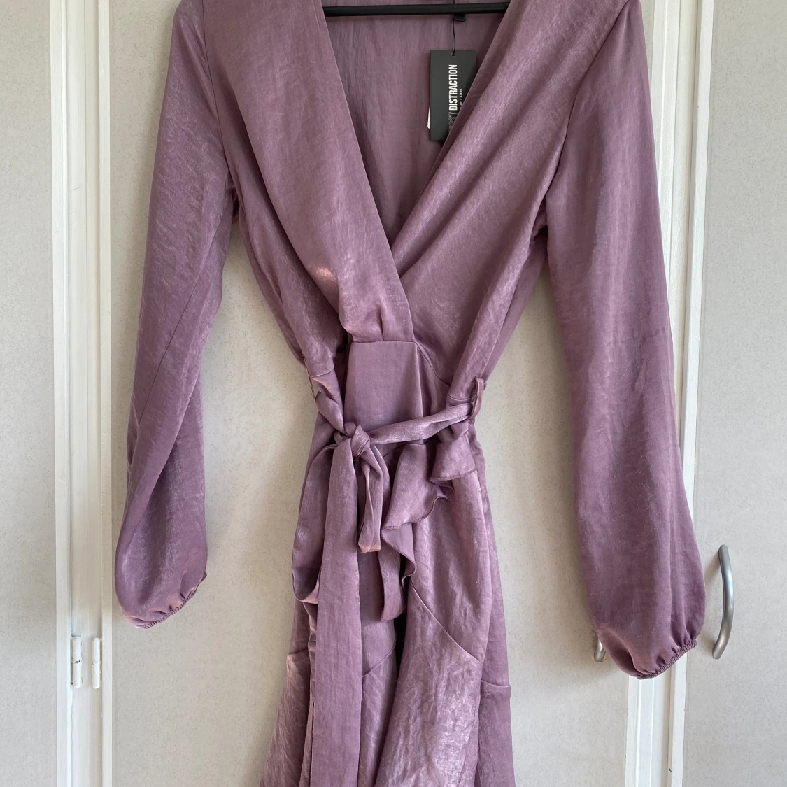 Omlottklänning satin - 91