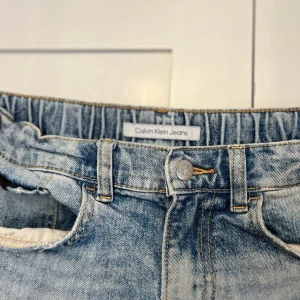 Calvin Klein Jeans - Storlek: 12 år Skick: 8,5/10
