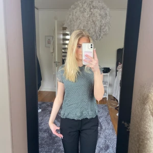 Grön blus  - Fin grön blus i storlek i storlek 34 