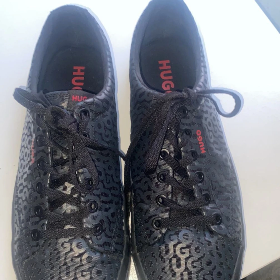 Hugo boss skor (storlek 42 - 92