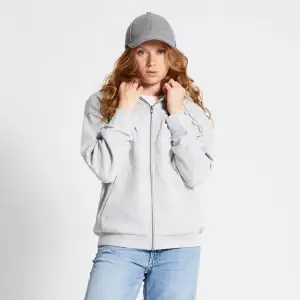 En ljusgrå zip hoodie från lager 157, knappt använd så väldigt bra skick men är lite för stor för mig så används inte.