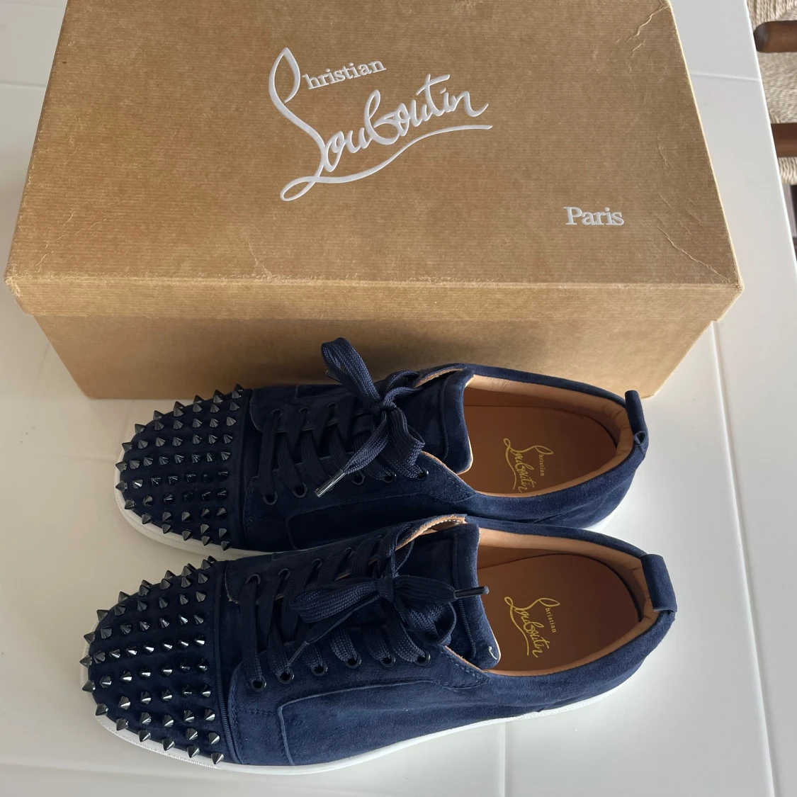 Christian Louboutin  - 92