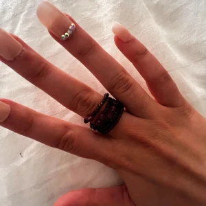 Ring  - Mörklila ring 💍 💜