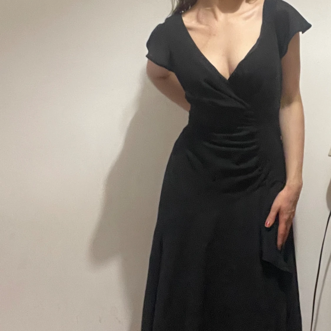 Svart lång klänning v neck - 90