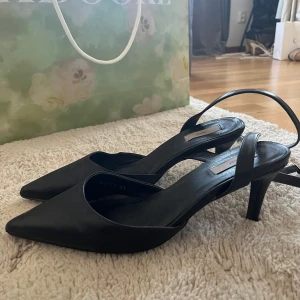 Nelly klackskor  - Super bekväma klackskor från Nelly💗 Använt endast en gång i storlek 40. 