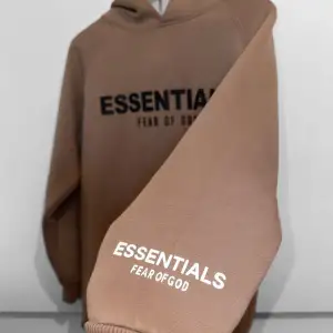 Riktig snygg essentials hoodie till salu. 600kr, (priset kan diskuteras)!