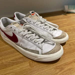 Blazer low - Skick: 8/10 Nypris: 1800