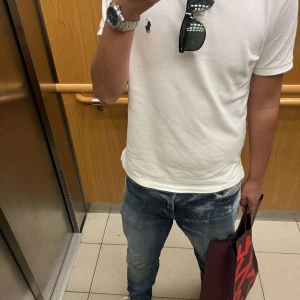 Ralph lauren pike - Hej, köpte denna tröja i somras och använt cirka 5 ggr. Säljer den för den ej kommit till nån användning och bara legat i garderoben ända sen somras. Pris kan diskuteras vid snabbaffär. Hör av dig ifall du har fler funderingar! 