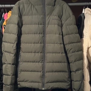 Peak performance jacka - Peak performance jacka,jätte bra stick  Jag använder inte längre 