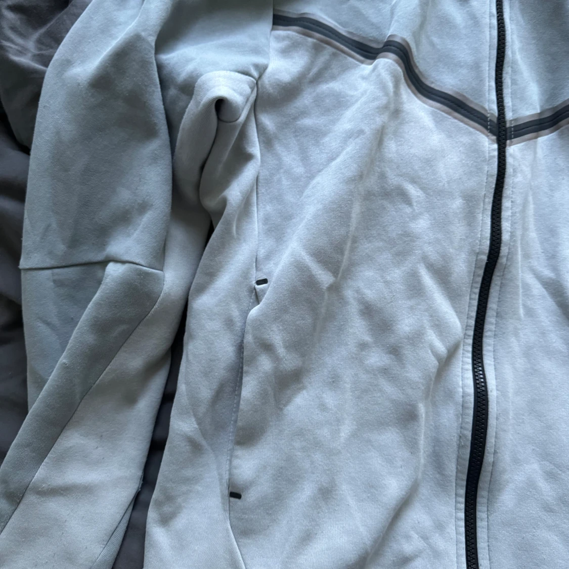 Grå/silver Nike tech fleece  - 90