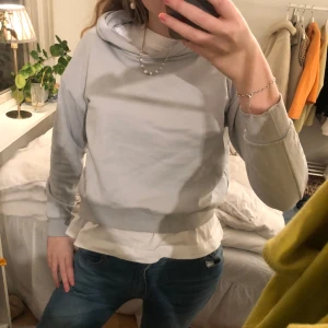 Tröja - Snygg ljusblå tröja❤️