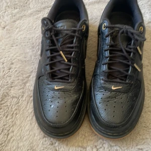 Nike  - Ny skick använd 3 gånger fel storlek kvitto finns 
