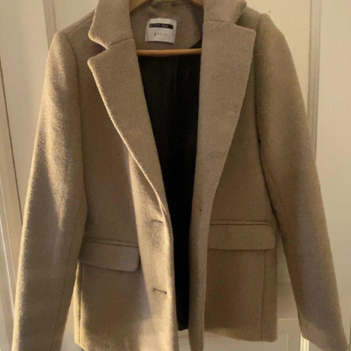 Snygg beige vår/höst kappa  - 90