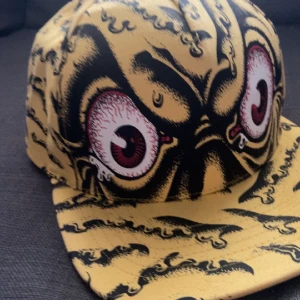 Santa cruz keps - Passar alla, aldrig använd, skick 10/10, äkta, skaterkeps typ