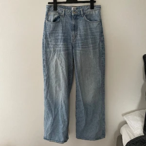 157 Jeans - Lite bootcutade  Använda sparsamt