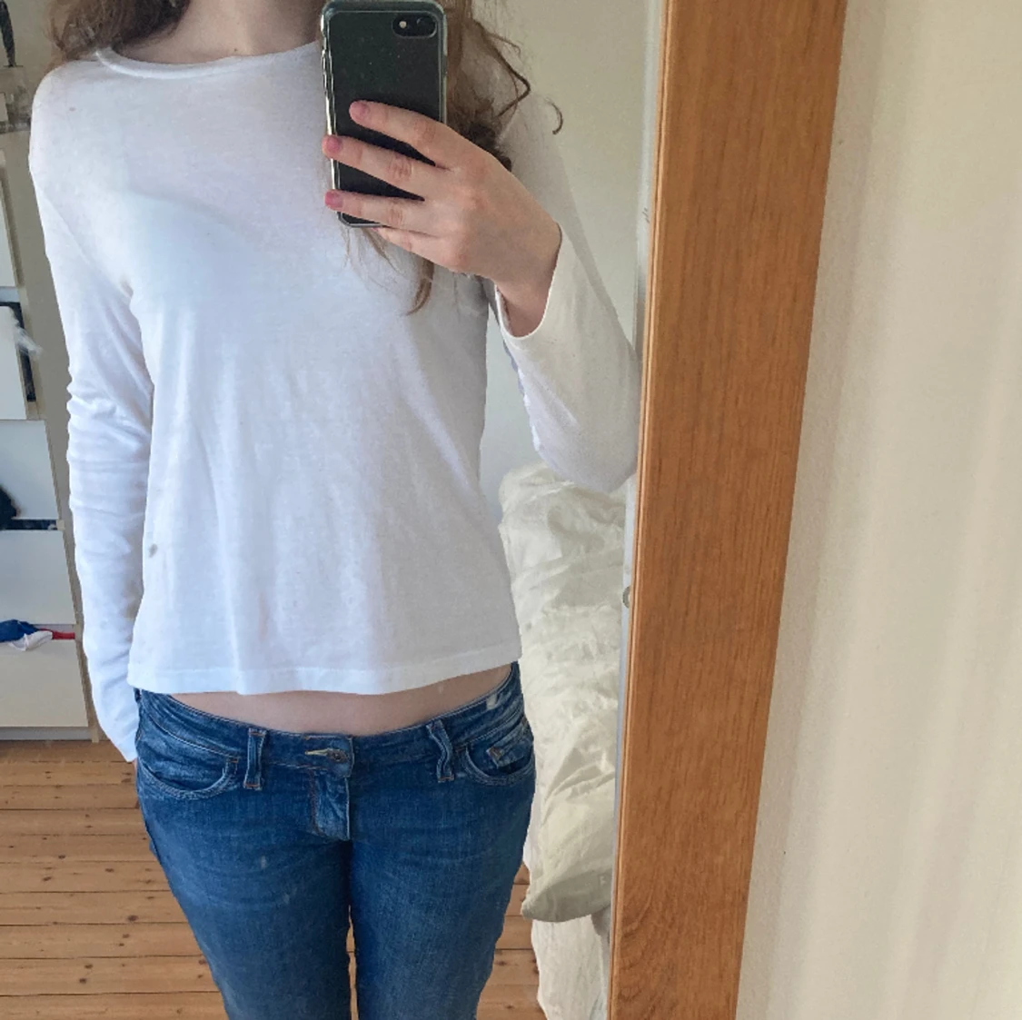 Vit långärmad tröja