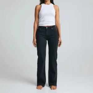 Bikbok jeans - Aldrig använda prislapp kvar! Midwaist💋