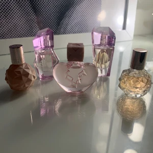 Ariana grande  - KÖP INTE KOM PRIVAT FÖR SWISH🛑  allt är sålt förutom sweet like candy rollern