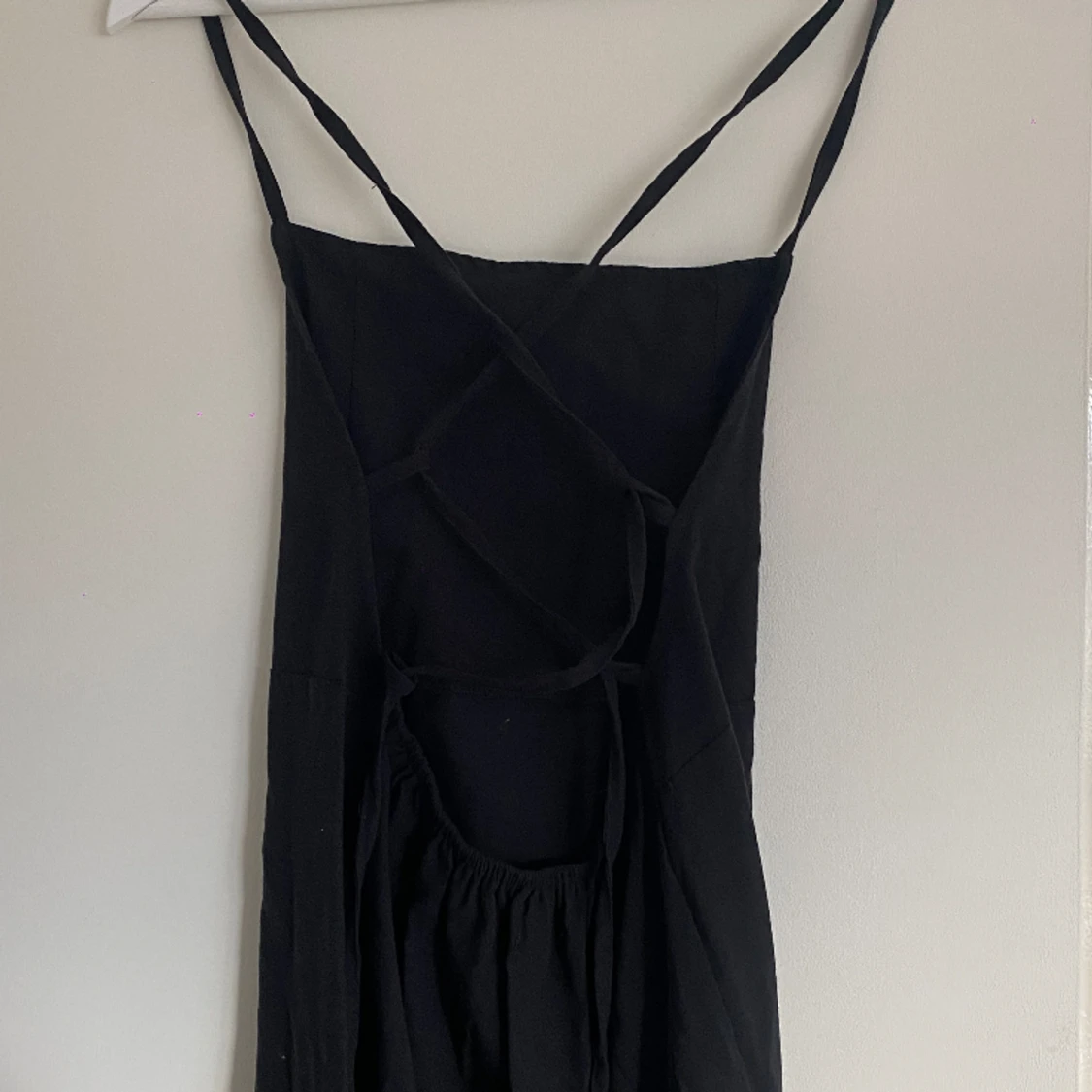 Söt svart klänning  - 90