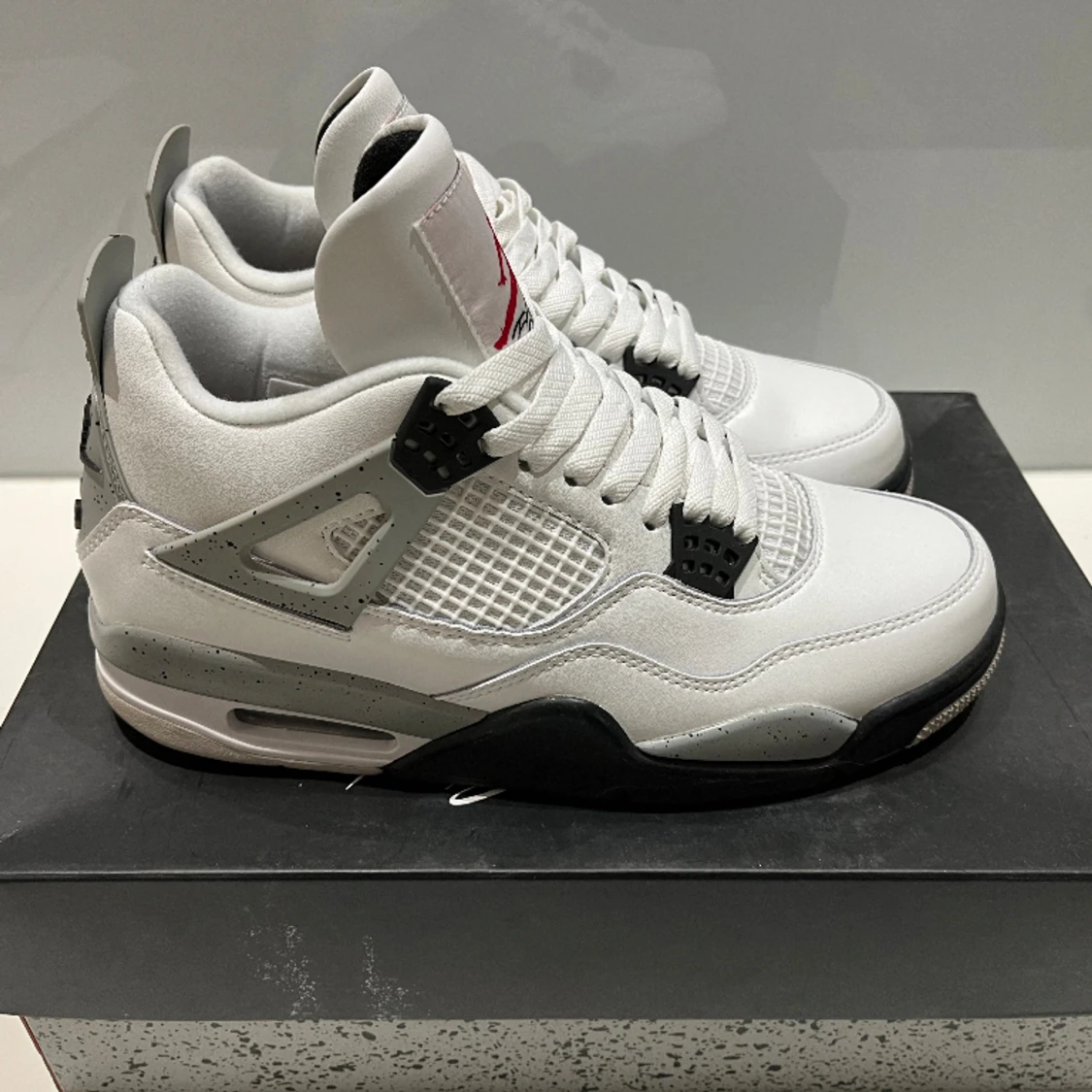 Jordan 4