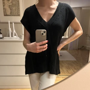 Vest från Stockholm LM - Använd ca 4 ggr. Oversize i passformen.