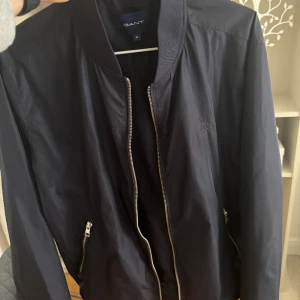Gant Bomberjacka - Storlek M Sparsamt använd Nypris 1800kr 