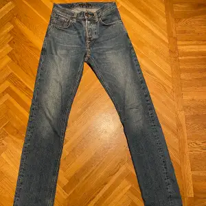 Säljer mina Nudie jeans då de är för små, slim fit. Nypris 1500kr