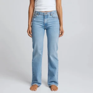 Mid wide jeans  - Jeans som jag inte mer får användning av! Skriv vid frågor eller för egna bilder 💓