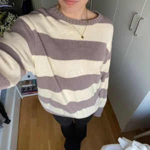 Brandy brianna tröja🤍 - Supergullig stickad tröja från brandy, nyskick + frakt tillkommer🫶🏻